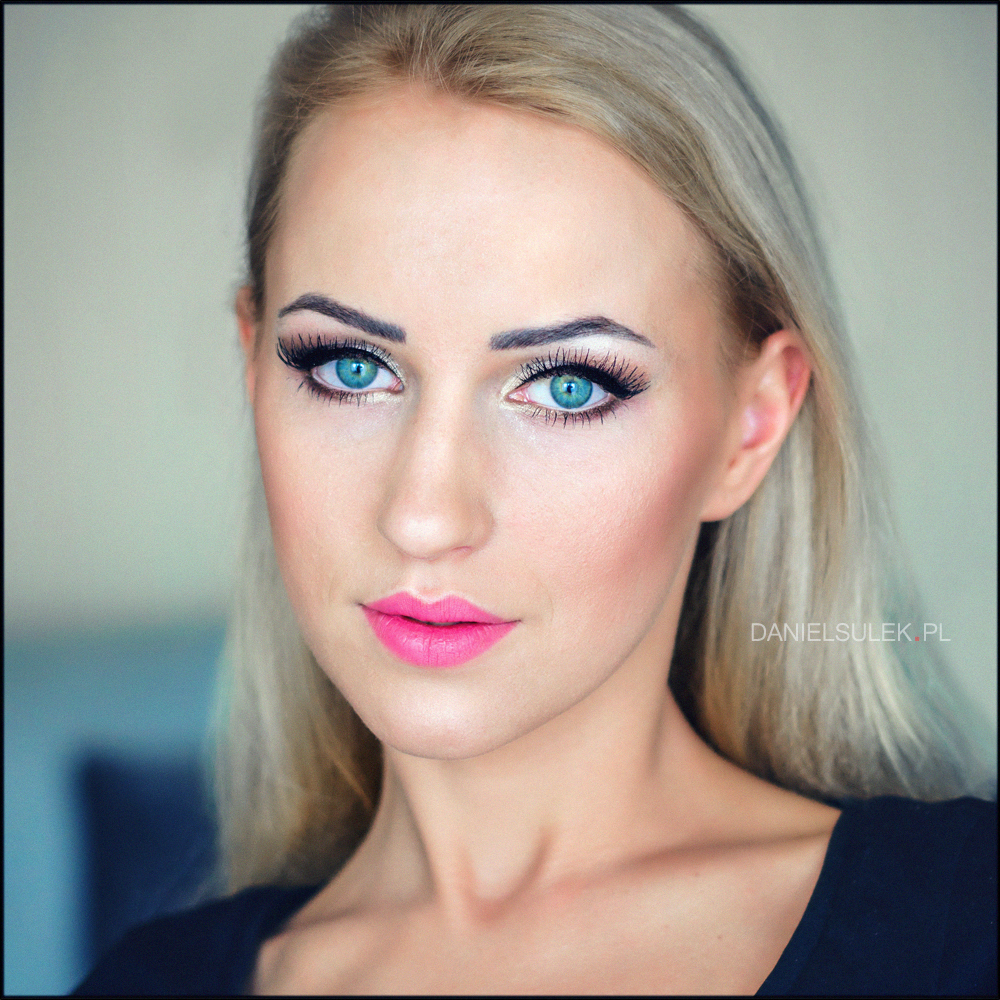 _DSC8764kwadrat2strona